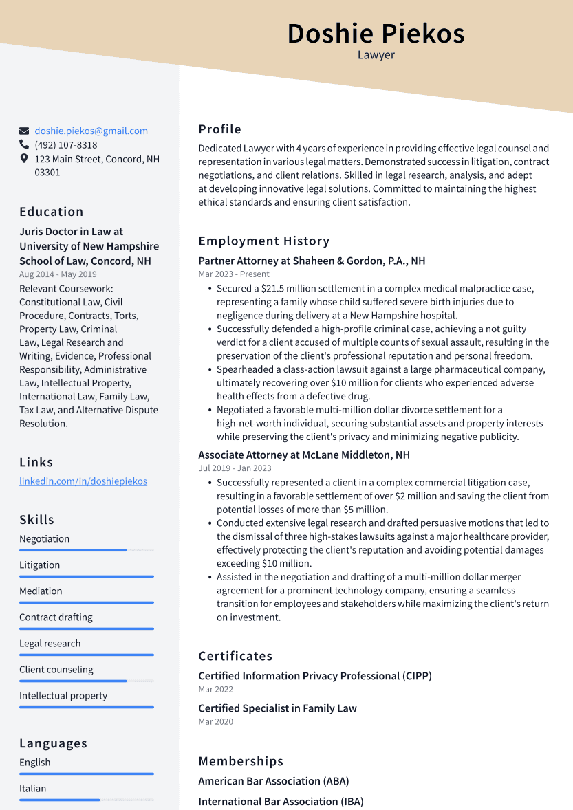 Lawyer Resume Example